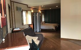 Slowlife Lodge